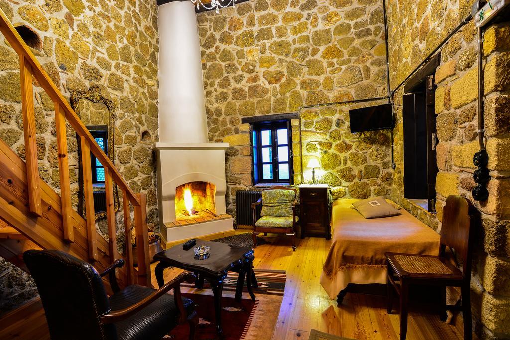Varnevo Guesthouse Ano Trikala Exterior foto