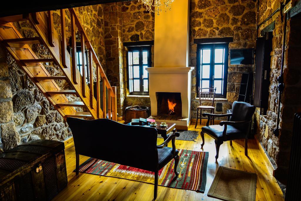 Varnevo Guesthouse Ano Trikala Exterior foto